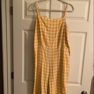 Old Navy Yellow/white Cropped Jumpsuit XL